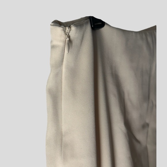 Women’s Mini Skirt - Picture 5 of 6